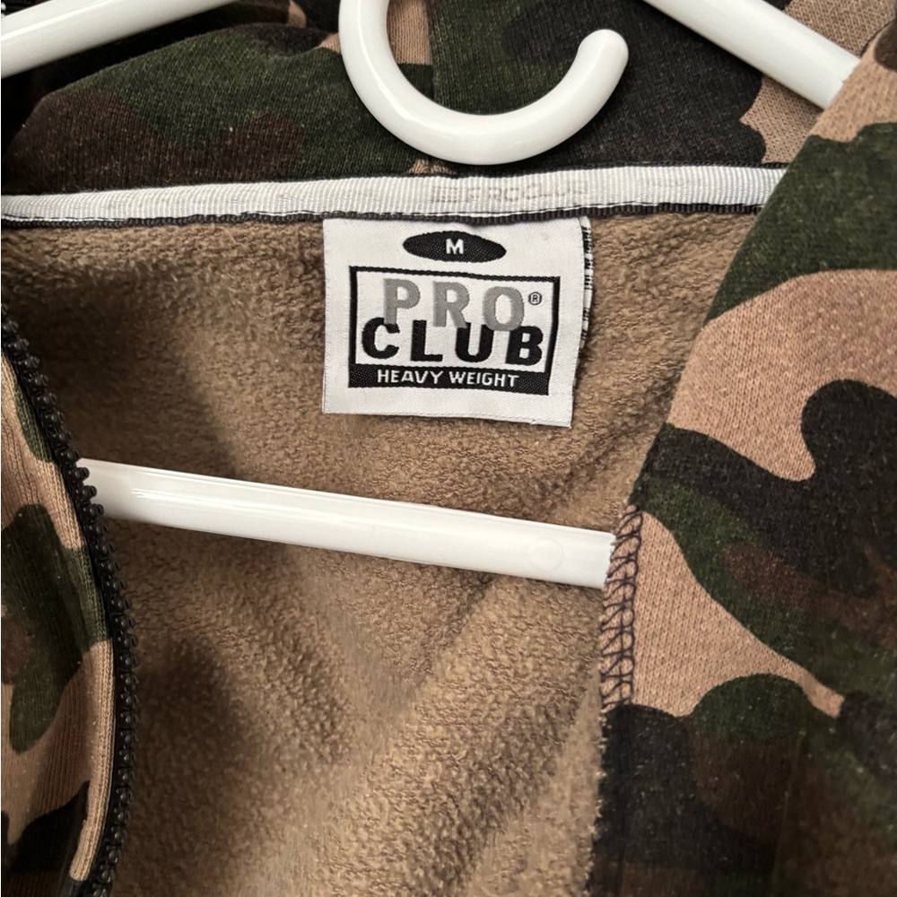 Camouflage Patterned Zip-Up Jacket - image 4